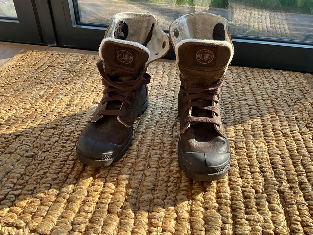 Palladium bruine laarzen - Maat 38 EU, Ophalen, Gedragen, Bruin, Lage of Enkellaarzen