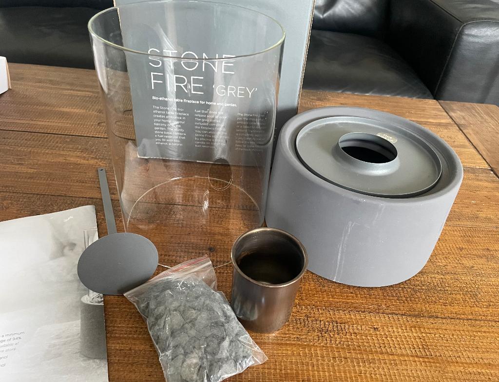 Leef Stone Fire bio ethanol tafelhaard nauwelijks gebruikt, Huis en Inrichting, Haarden, Ophalen of Verzenden, Zo goed als nieuw