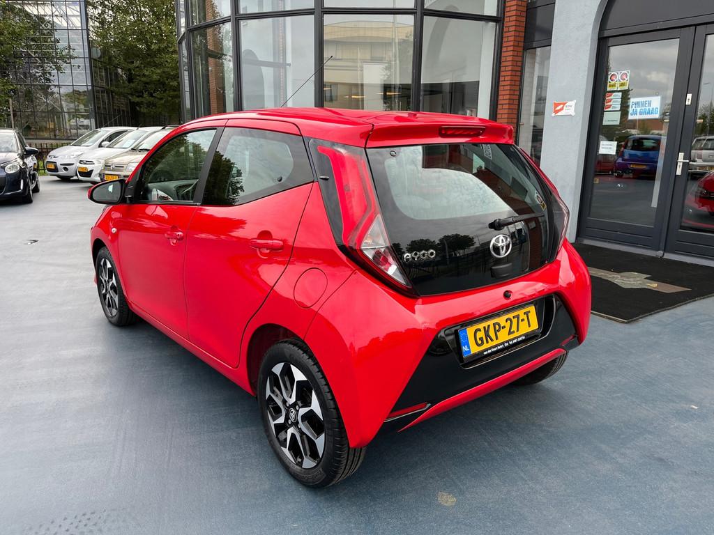 Toyota Aygo 1.0 VVT-i x-cite AUTOMAAT LMV AIRCO, Gebruikt, Euro 6, 4 stoelen, Stoelverwarming