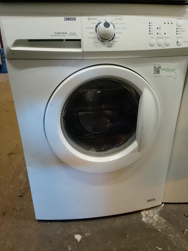 Zanussi flexi dose wasmachine 6 KG, Witgoed en Apparatuur, Wasmachines, Zo goed als nieuw, 6 tot 8 kg, 85 tot 90 cm, 1200 tot 1600 toeren
