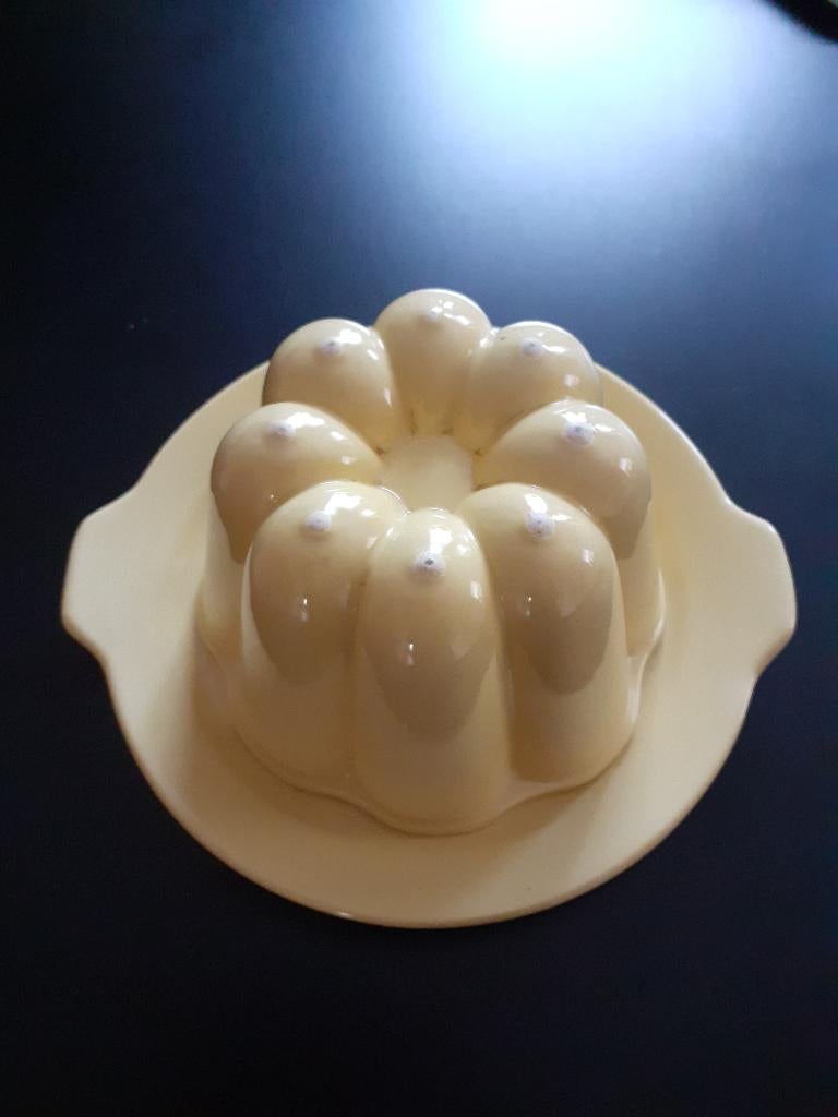 REGINA Gouda gele puddingvorm met onderbord *eureka*, Antiek en Kunst, Ophalen of Verzenden