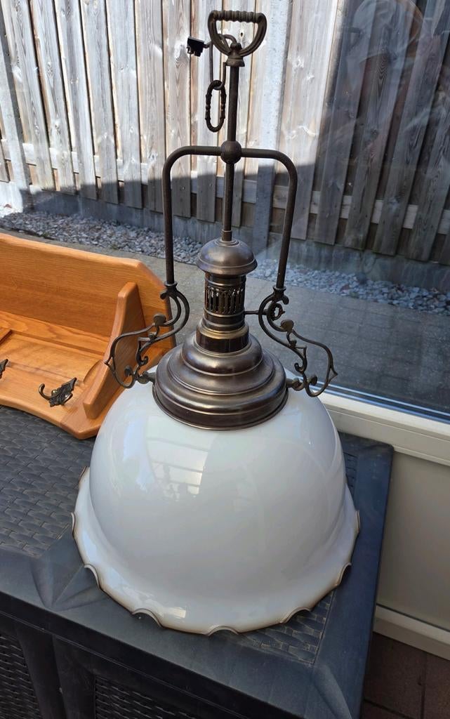 Antieke lamp brons met melkglas, Ophalen, Minder dan 50 cm