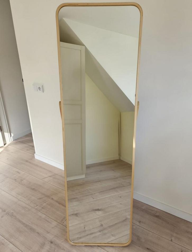 Staande spiegel Ikea, Huis en Inrichting, Woonaccessoires | Spiegels, Zo goed als nieuw, 50 tot 75 cm, 150 tot 200 cm, Overige vormen