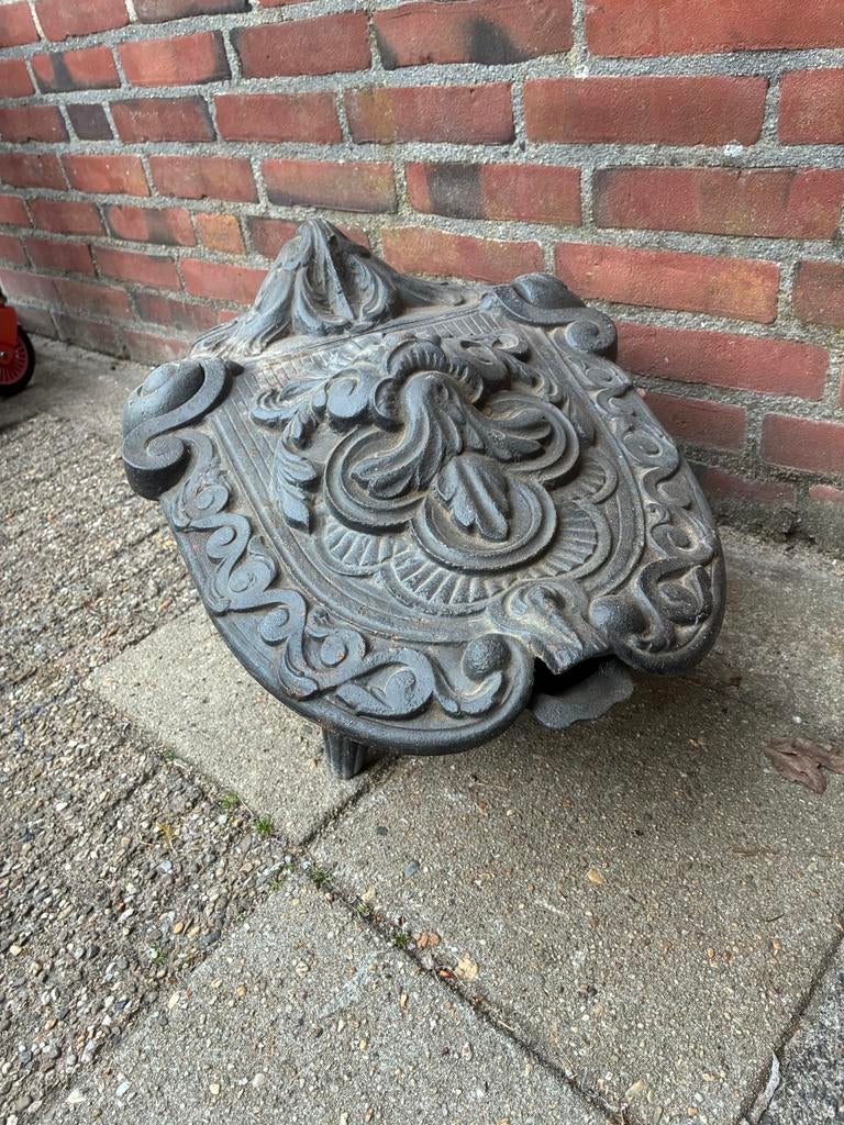 Antieke gietijzeren kolenkit/kolenbak met deksel, Ophalen
