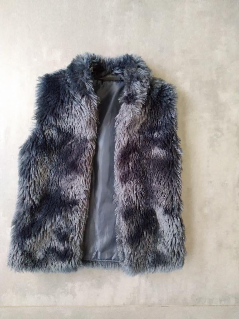 Fake fur meisjes bodywarmer - Maat 122/128, Kinderen en Baby's, Kinderkleding | Maat 122, Ophalen, Zo goed als nieuw