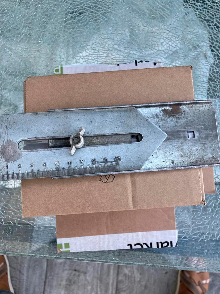 Vintage metal liniaal/meetinstrument, Doe-het-zelf en Verbouw, Gereedschap | Handgereedschap, Gebruikt, Ophalen of Verzenden