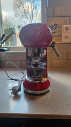 Smeg koffie espresso apparaat rood, Espresso apparaat, Ophalen of Verzenden, Zo goed als nieuw, Afneembaar waterreservoir