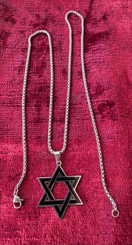Zilverkleurige ketting met Davidster hanger, Ophalen of Verzenden, Zo goed als nieuw, Zilver, Overige materialen