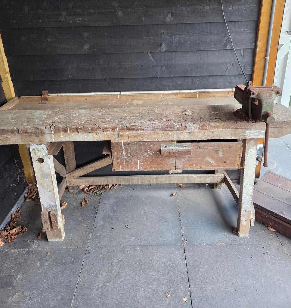 Antieke werkbank, Ophalen