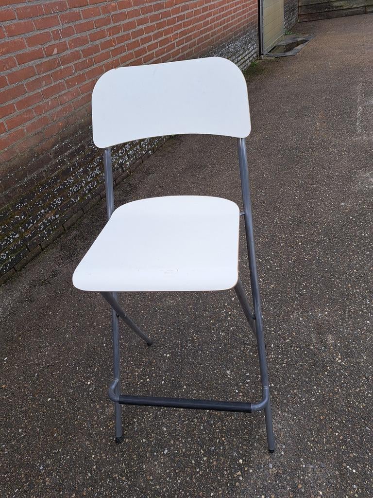 Ikea hoge inklapbare kruk, 1 kruk, Ophalen, Kunststof, 60 tot 90 cm