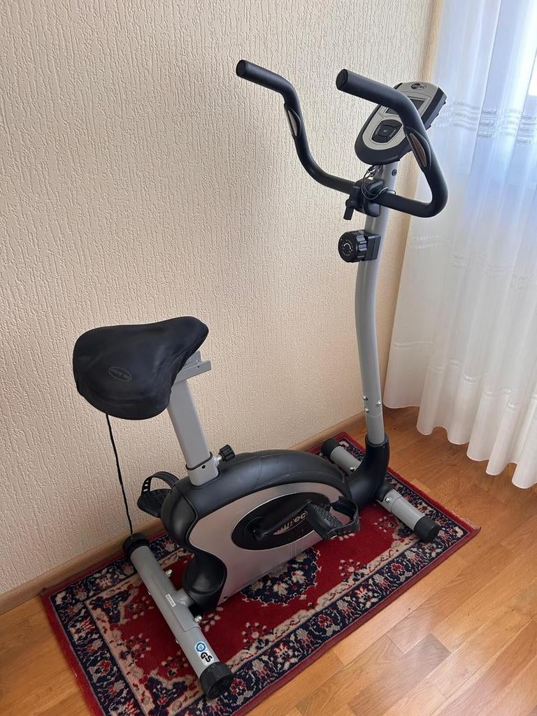 Hometrainer te koop, Sport en Fitness, Fitnessapparatuur, Ophalen, Hometrainer