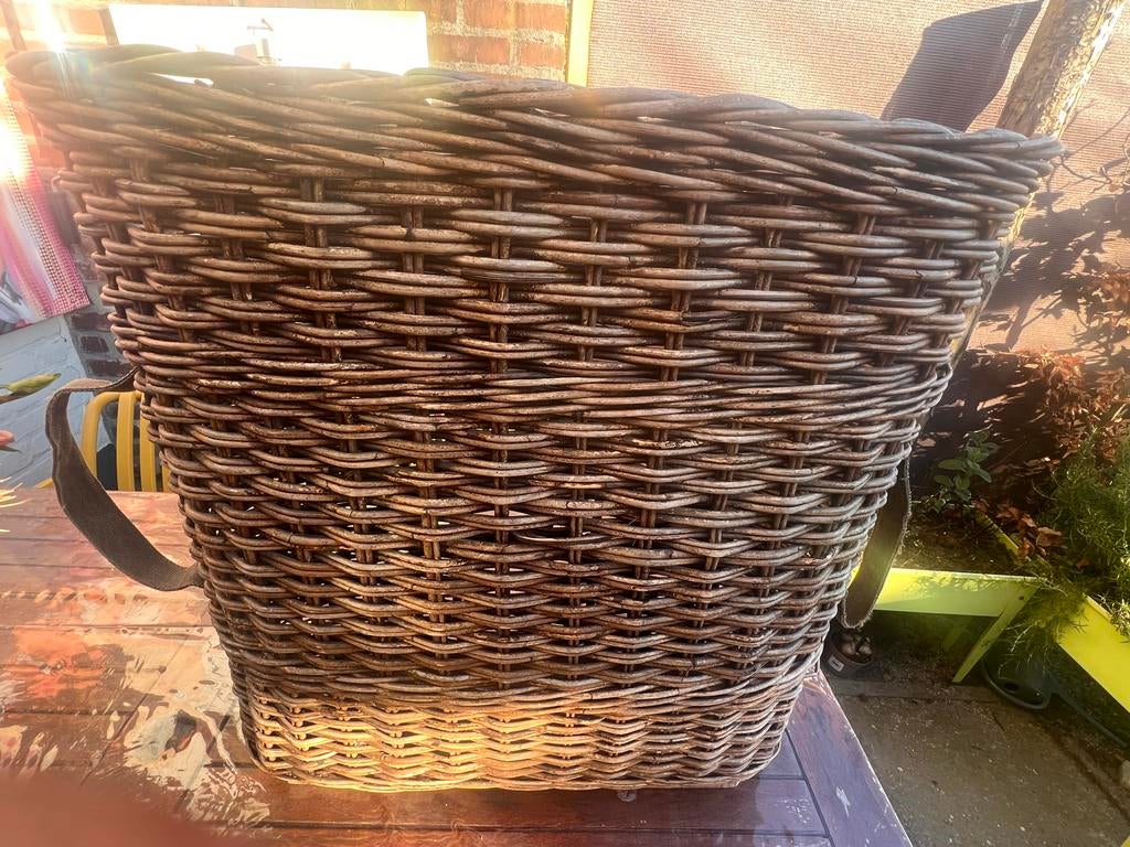 Robuuste antique grey rotan mand houten bodem paraplumand, Gebruikt, Mand, Ophalen of Verzenden, Riet