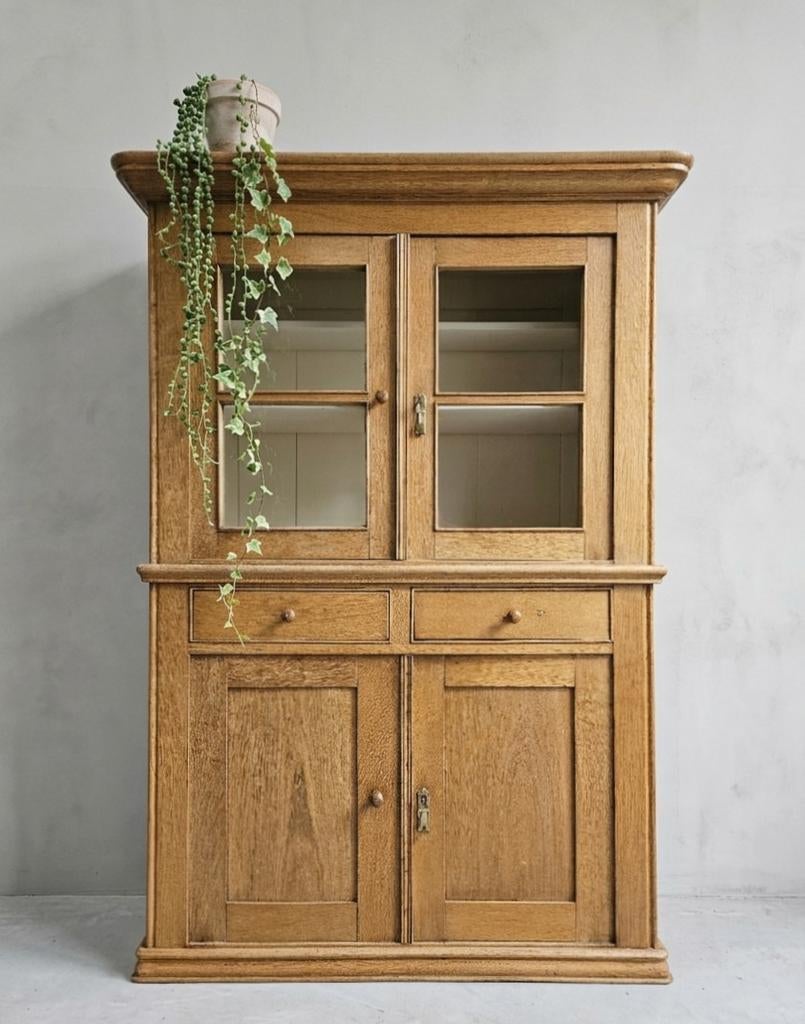 Antieke romantische eiken buffetkast vintage servieskast, Ophalen of Verzenden