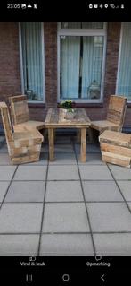Gratis buiten tafel en stoelen van pallet hout, Ophalen, Gebruikt, Hout