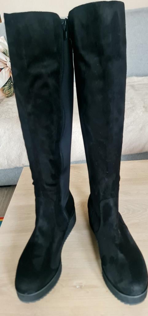 Zwarte Bullboxer knielaarzen met plateauzool maat 40, Kleding | Dames, Schoenen, Ophalen of Verzenden