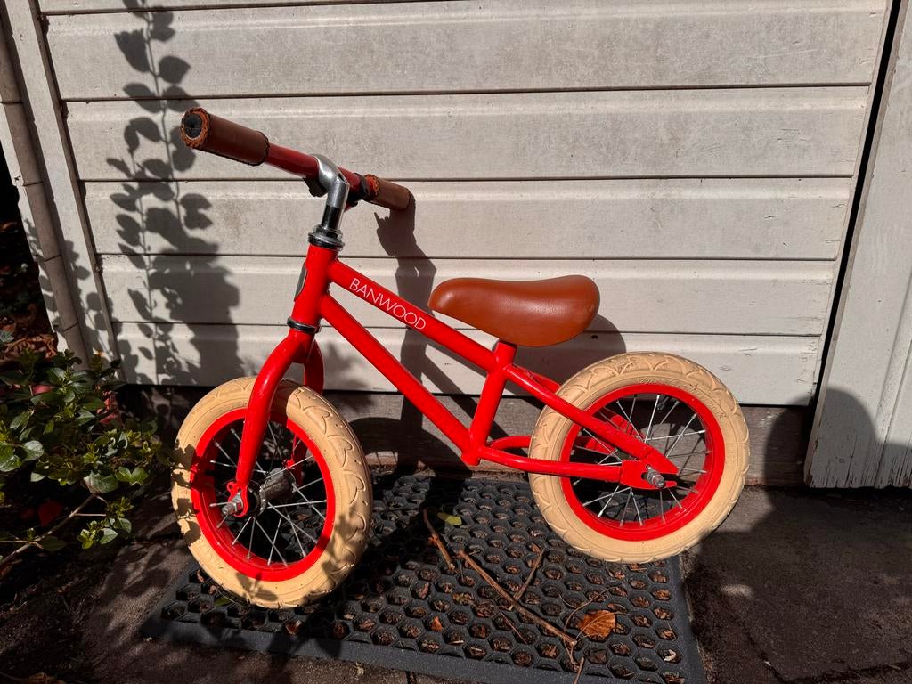 Banwood loopfiets rood - voor kinderen vanaf 2,5 jaar, Ophalen of Verzenden, Gebruikt, Loopfiets
