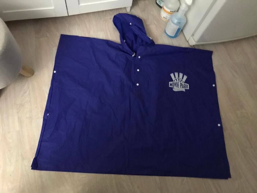 Movie Park Germany Regenponcho - Maat S, Ophalen of Verzenden, Zo goed als nieuw, Regenpak