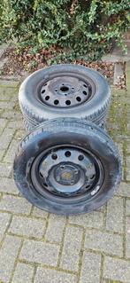 Hyundai I10 Zomerbanden op stalen velgen 4x100, Ophalen, Gebruikt