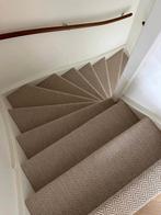 Schoon werk: Stofferen trap (13 tr) + overloop, Ophalen, Nieuw, Minder dan 10 m², Tapijt