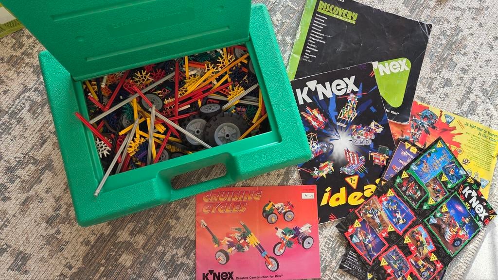 Grote groene koffer vol knex, Ophalen of Verzenden, Zo goed als nieuw