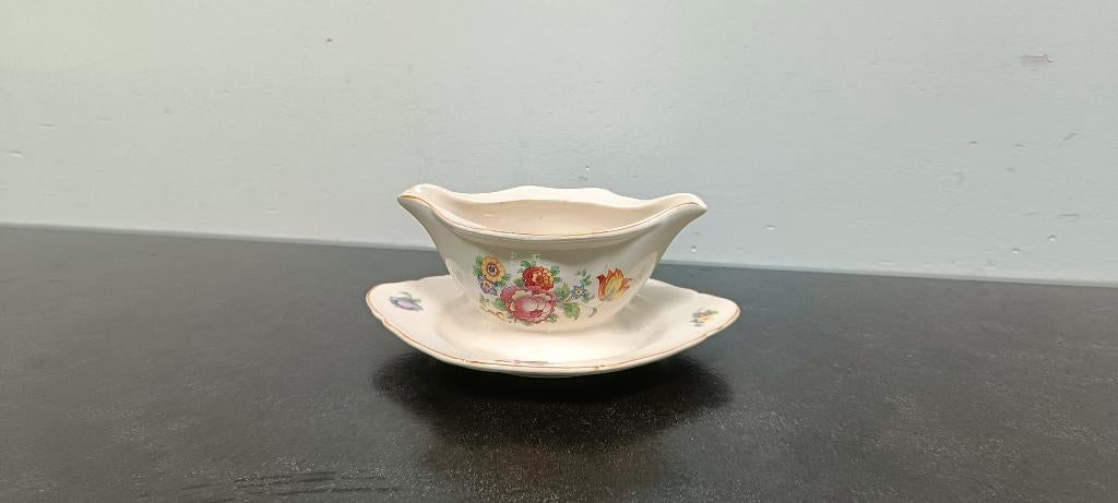 petrus regout sauskom met bloemen, Antiek en Kunst, Ophalen of Verzenden