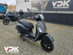 VESPA GTS 300 HPE (bj 2022), Scooter, Bedrijf, Onbekend, Onbekend