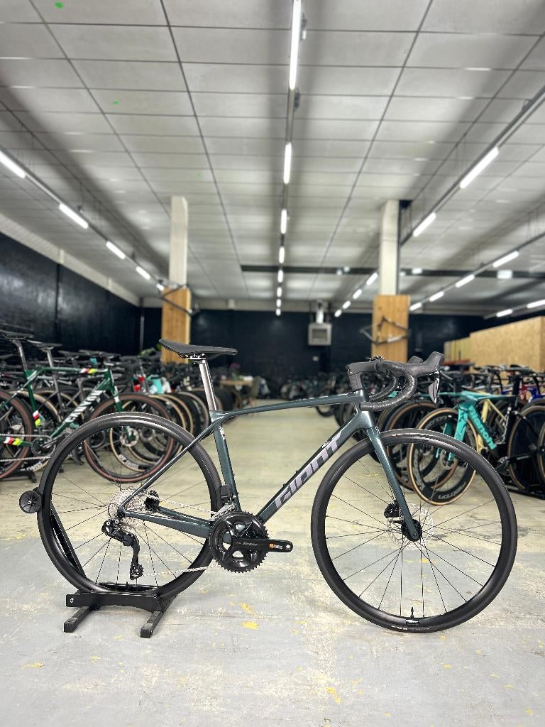 NIEUW Giant TCR Advanced Di2 Carbon Racefiets