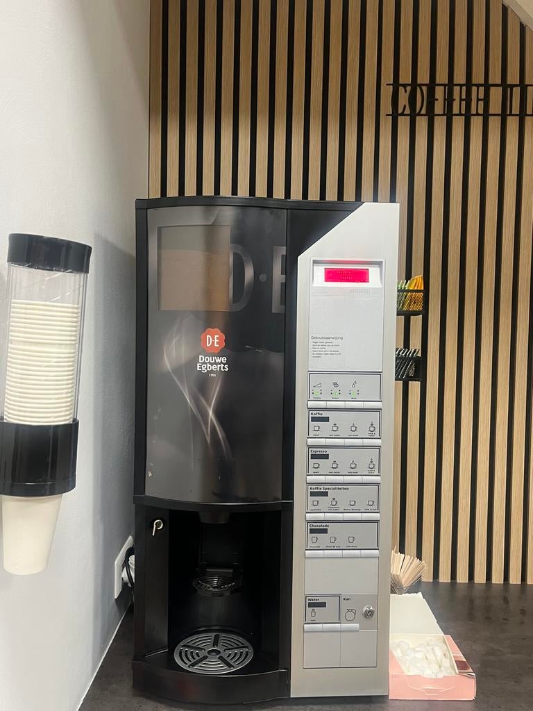 Douwe Egberts Koffiemachine - Defect (voor onderdelen/repara, Witgoed en Apparatuur, Koffiezetapparaten, Niet werkend, Koffiebonen