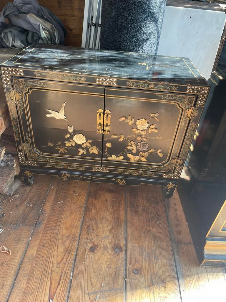 Chinese kast, Ophalen