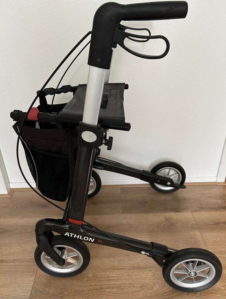 ATHLON SL CARBON rollator zeer netjes en superlicht, Ophalen of Verzenden, Gebruikt