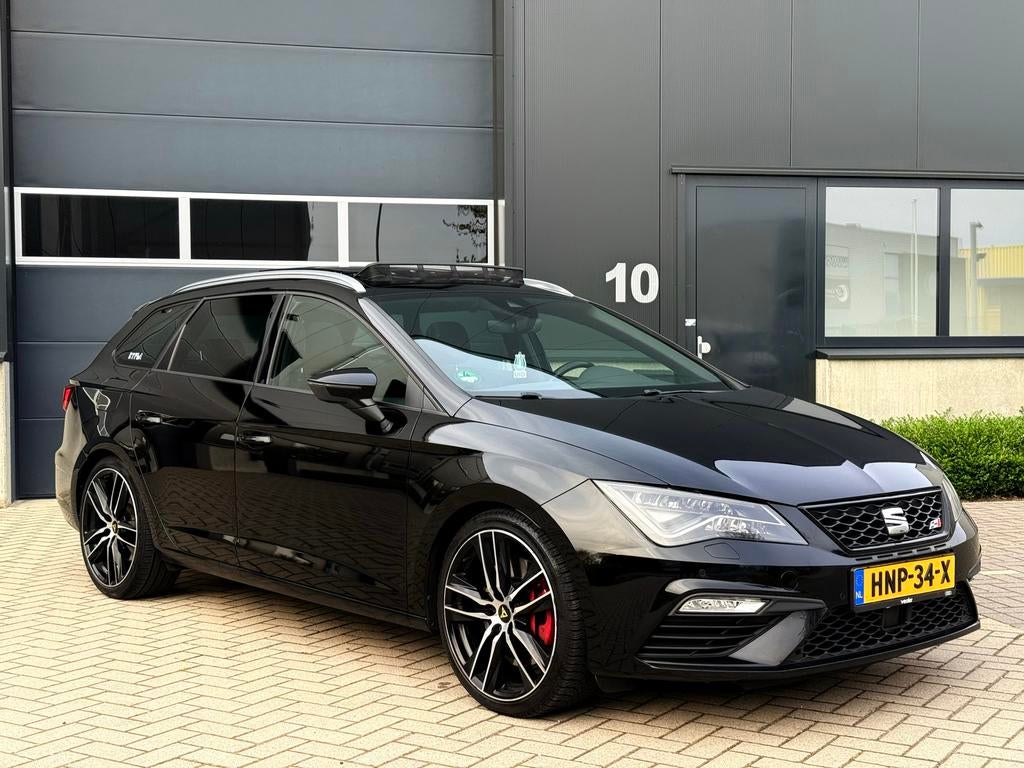 Seat Leon 2.0 TSI 300PK PANO/CARPLAY/VIRTUAL, Auto's, 4 cilinders, 1984 cc, Leon, Zwart
