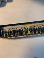 Oude tinnen spoorwegfiguren in doos, Verzamelen, Ophalen of Verzenden, Gebruikt