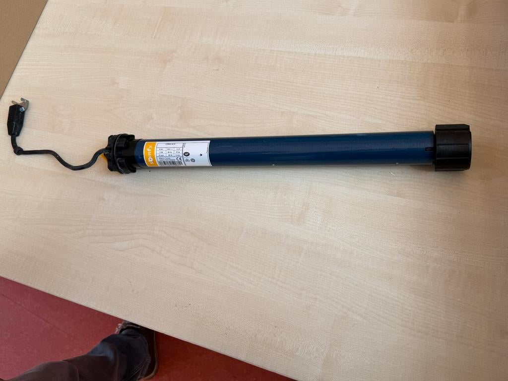 Somfy 8, Doe-het-zelf en Verbouw, Rolluiken, Ophalen of Verzenden, Gebruikt, Wit, Minder dan 100 cm