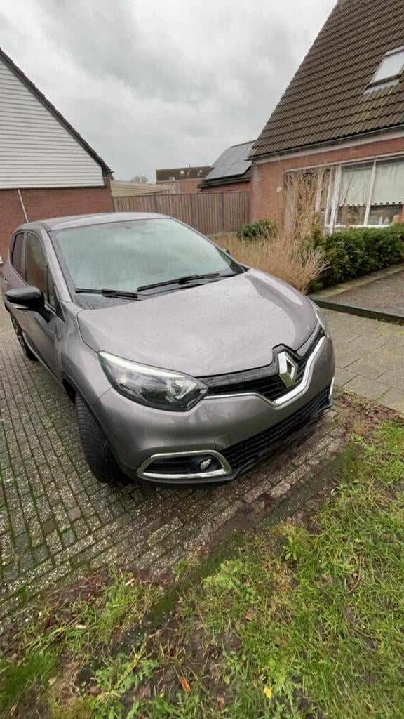 Renault Captur 0.9 TCE 90 2016 Grijs, Auto's, Voorwielaandrijving, 898 cc, 49 €/maand, 1200 kg