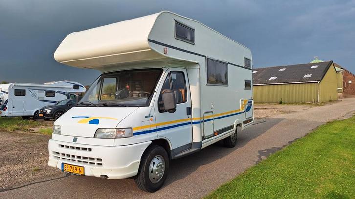 Euramobil camper met 5 / 6 slaapplekken, Caravans en Kamperen, Campers, Particulier, tot en met 6, Alkoof, Eura Mobil, Fiat, Diesel