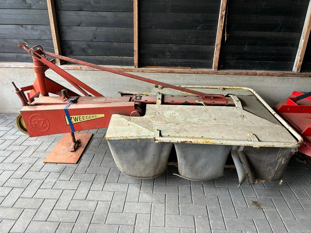 PZ Zweegers 135 Cyclomaaier, Ophalen, Vee