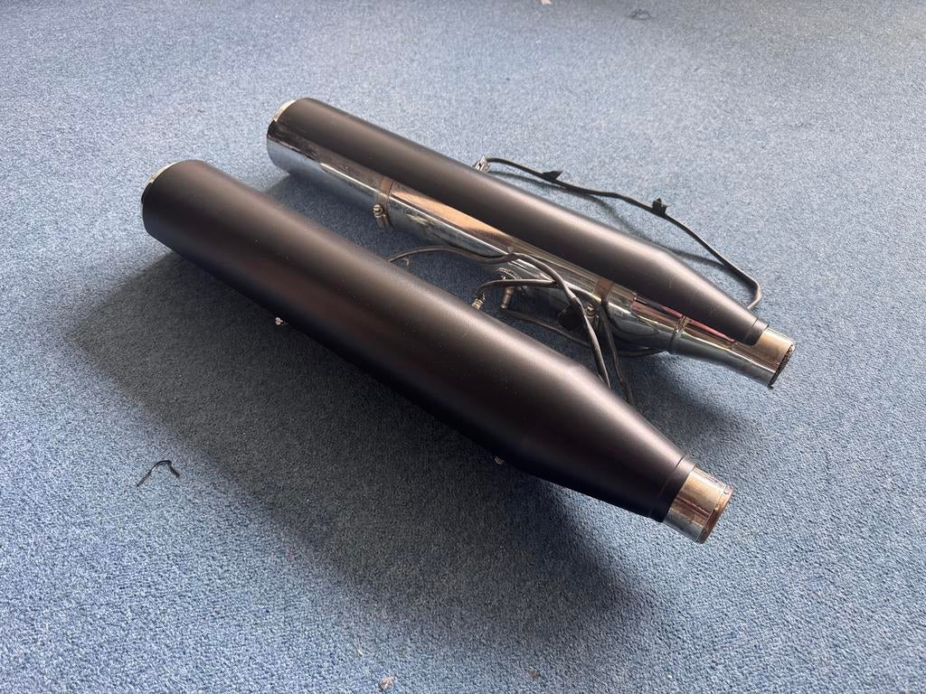 Harley Davidson Low Rider ST originele uitlaatdempers, Ophalen, Gebruikt