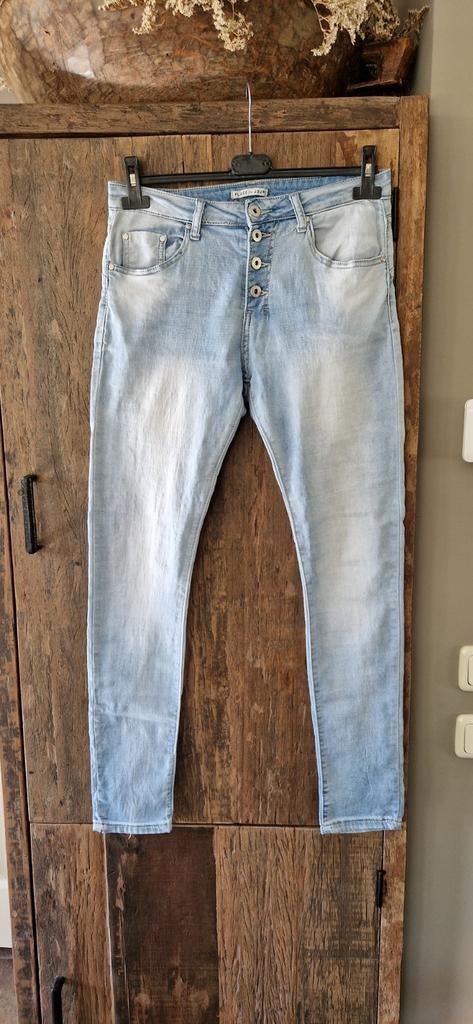 Lichtblauwe spijkerbroek

Place du jour, Kleding | Dames, Ophalen of Verzenden, Zo goed als nieuw, Blauw, W30 - W32 (confectie 38/40)