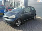 Toyota Aygo 1.0 AIRCO | ELEKTR PAKKET | NIEUWE APK |, Voorwielaandrijving, Stof, Gebruikt, Zwart