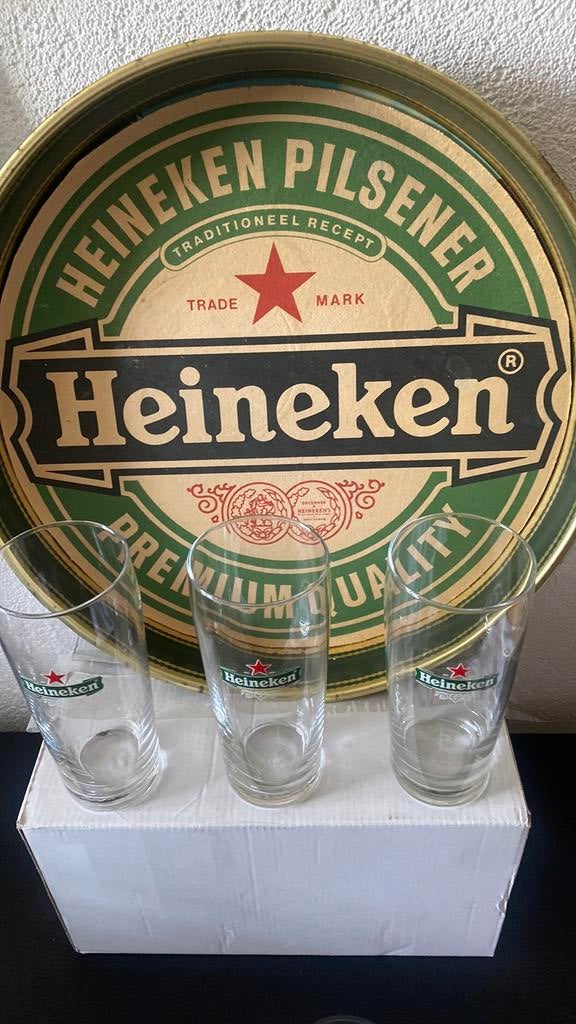 Doos met 12 Heineken fluitjes, Ophalen of Verzenden, Zo goed als nieuw, Glas of Glazen, Heineken