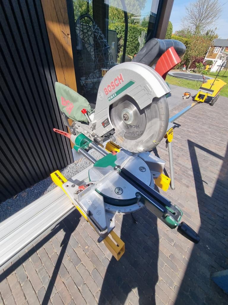 Bosch afkortzaag Nieuwstaat!, 70 mm of meer, Ophalen of Verzenden, Zo goed als nieuw, Afkortzaag