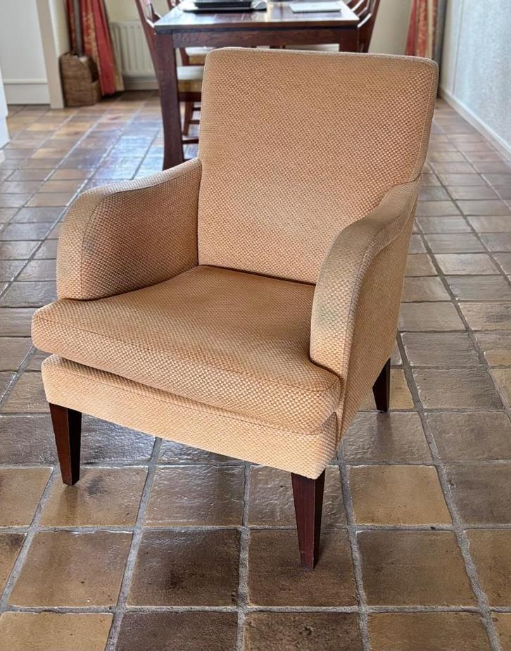 Heerlijke fauteuil met geweldig zitcomfort, Huis en Inrichting, Fauteuils, Gebruikt, Hout, Stof, 50 tot 75 cm, Minder dan 75 cm