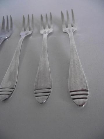 5 vintage hamerslag taartvorkje 12 cm Z.F.V. 40 Ned Fabr p s beschikbaar voor biedingen