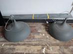 Vintage Grijze Hanglamp met Twee Lampenkappen, Huis en Inrichting, Lampen | Hanglampen, Ophalen