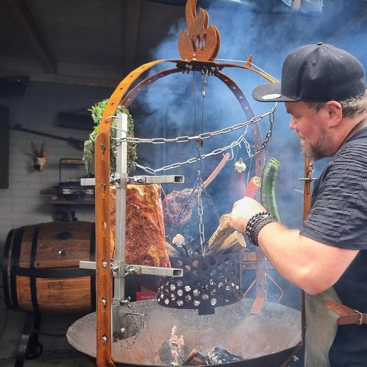 ASADOR, asado grillen op een goed doordacht systeem, Tuin en Terras, Houtskoolbarbecues, Nieuw, Met accessoires, Ophalen of Verzenden