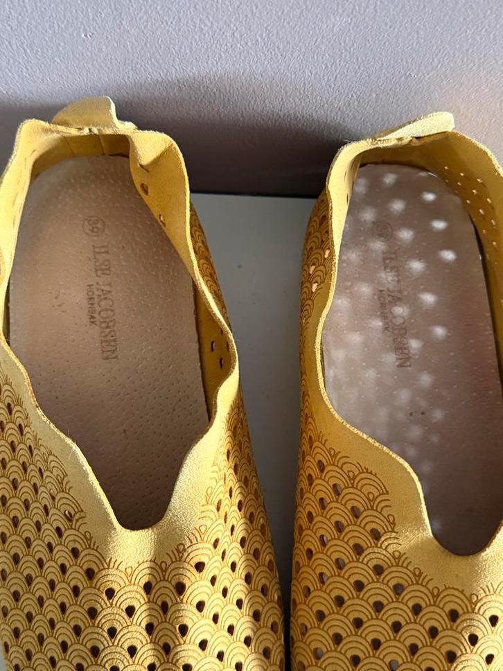 Ilse Jacobsen Instappers Maat 39, Kleding | Dames, Schoenen, Gedragen, Instappers, Geel, Ophalen of Verzenden