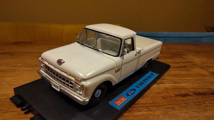 Ford F100 Pickup 1965 - Sun star - 1:18, Hobby en Vrije tijd, Modelauto's | 1:18, Nieuw, Auto, Sun Star, Ophalen of Verzenden