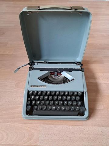 Vintage Hermes Baby typemachine. Paillard.  beschikbaar voor biedingen