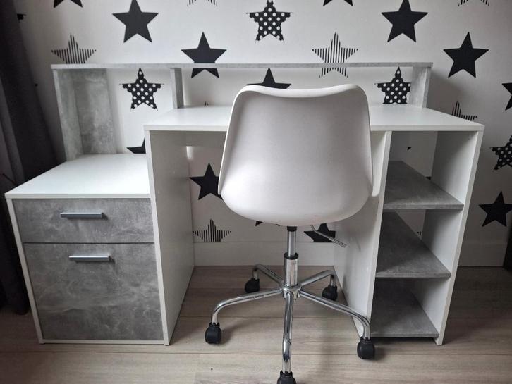(Kinder)Bureau met bureaustoel, Huis en Inrichting, Bureaus, Gebruikt, Bureau, Ophalen