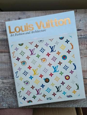 Louis Vuitton koffietafelboek Art, Fashion and Architecture beschikbaar voor biedingen
